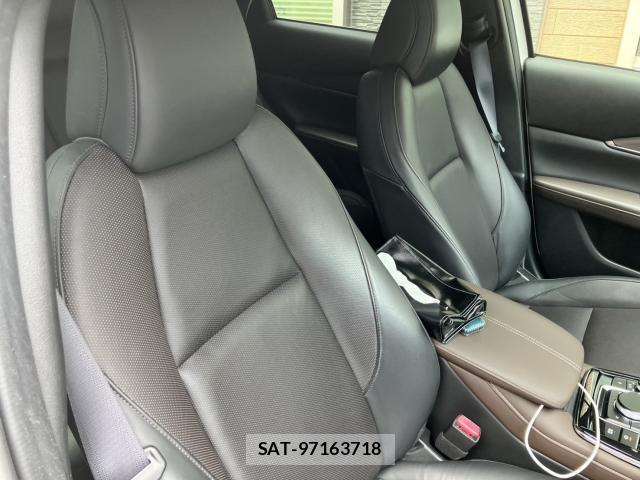 Mazda CX-30 2021-06 8329770-2