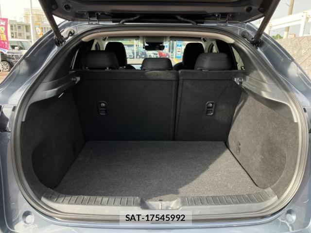 Mazda CX-30 2020-03 8330666-7