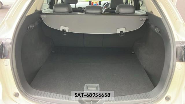 Mazda CX-5 2022-04 8329241-17