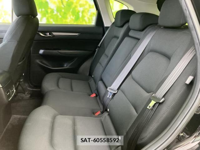 Mazda CX-5 2017-10 8329853-6