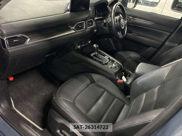 Mazda CX-5 2021-12 8330104-10
