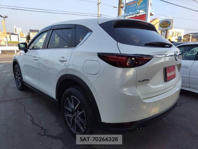 Mazda CX-5 2017-03 8330216-5
