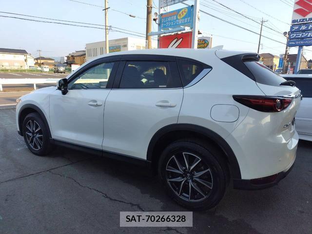 Mazda CX-5 2017-03 8330216-6