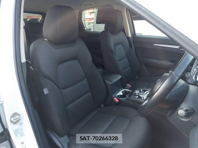 Mazda CX-5 2017-03 8330216-9
