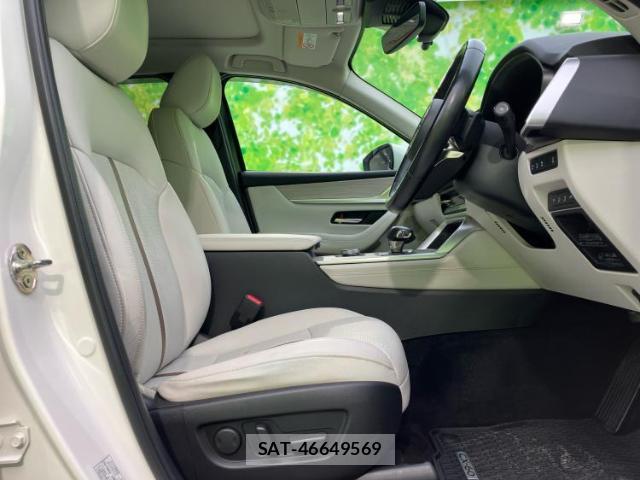 Mazda CX-60 2023-05 8330495-3