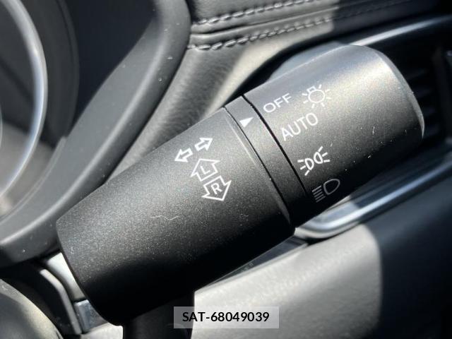 Mazda CX-8 2018-06 8328003-14