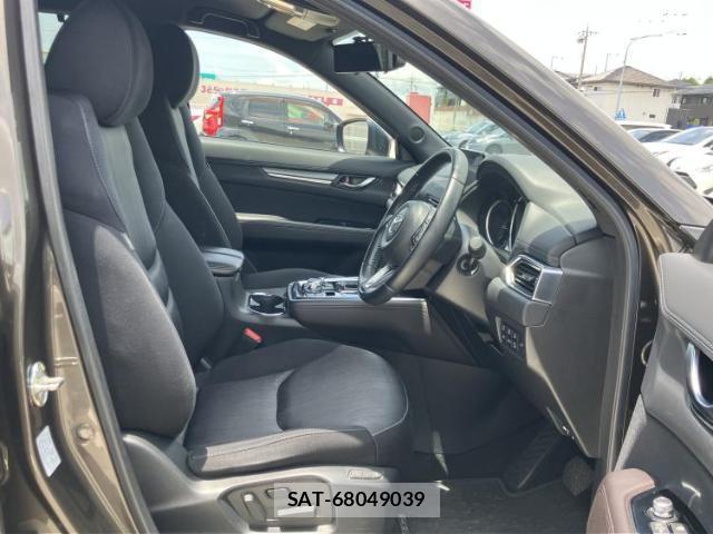 Mazda CX-8 2018-06 8328003-3