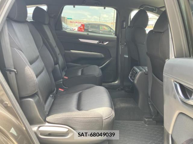 Mazda CX-8 2018-06 8328003-4