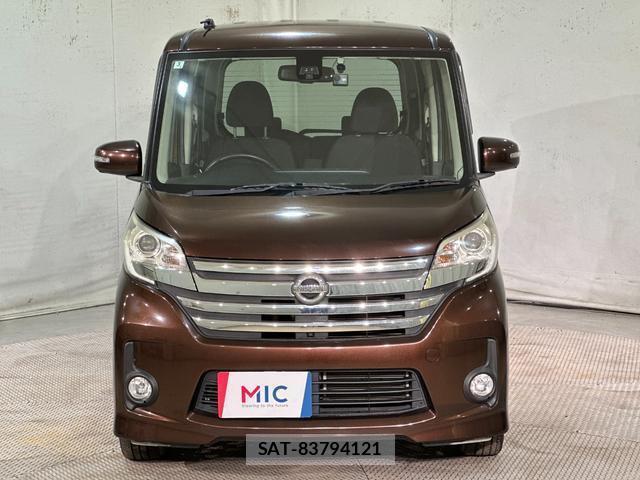Nissan DAYZ ROOX 2016-02 8330698-11