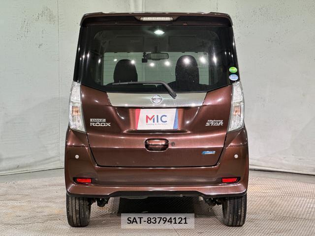 Nissan DAYZ ROOX 2016-02 8330698-15
