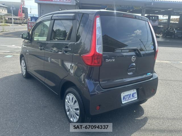 Nissan DAYZ 2015-07 8328041-10