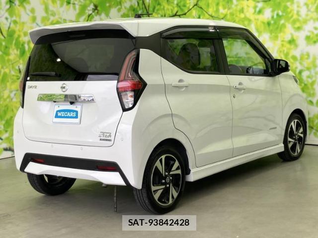 Nissan DAYZ 2022-06 8330519-2