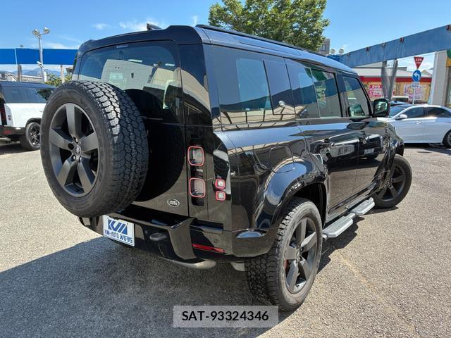 Land Rover DEFENDER 2023-08 8327798-2