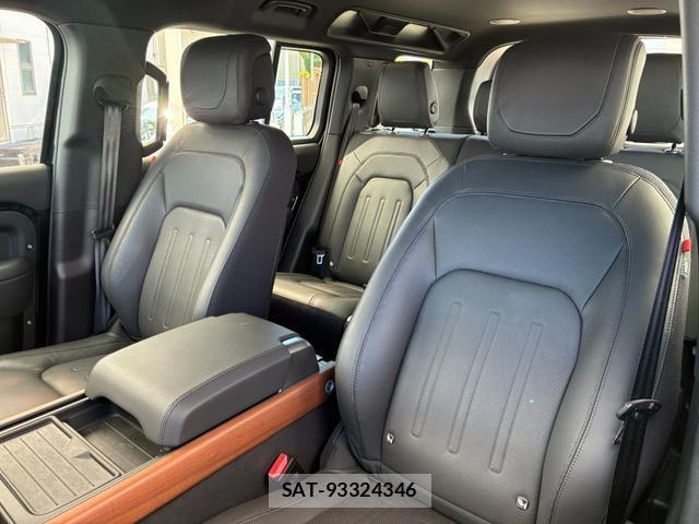 Land Rover DEFENDER 2023-08 8327798-7