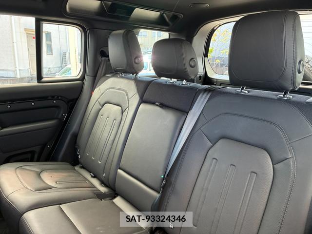 Land Rover DEFENDER 2023-08 8327798-8