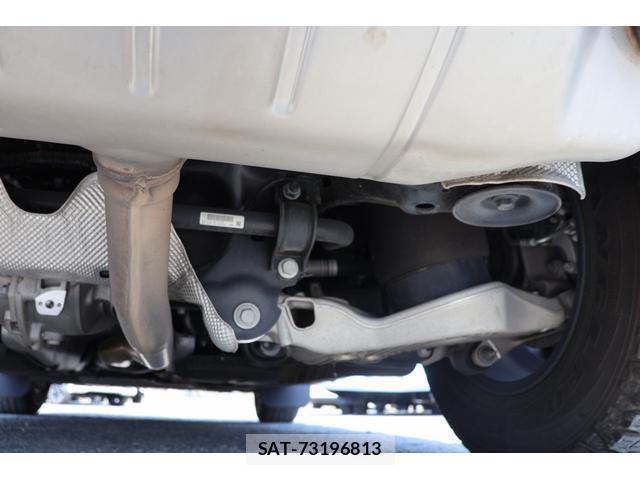 Land Rover DEFENDER 2020-12 8329102-17