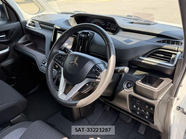 Mitsubishi DELICA 2024-05 8327884-17