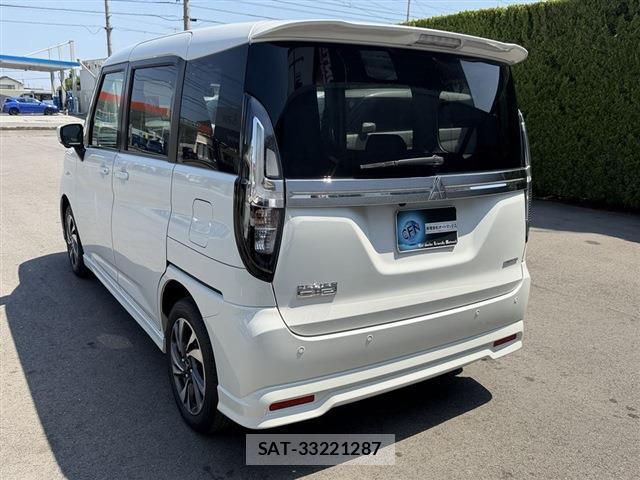 Mitsubishi DELICA 2024-05 8327884-9