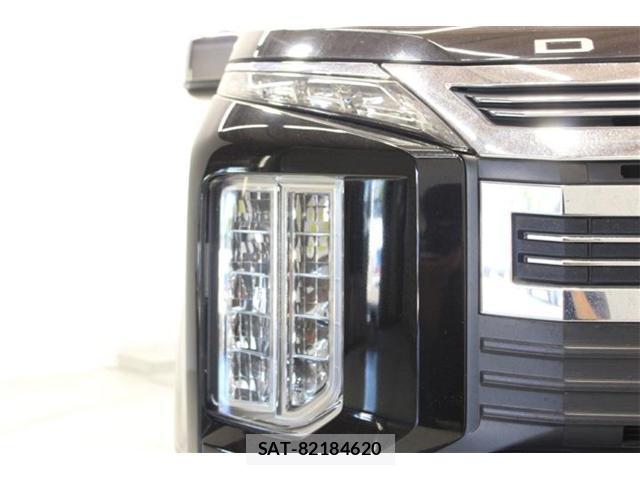 Mitsubishi DELICA 2019-03 8327933-16