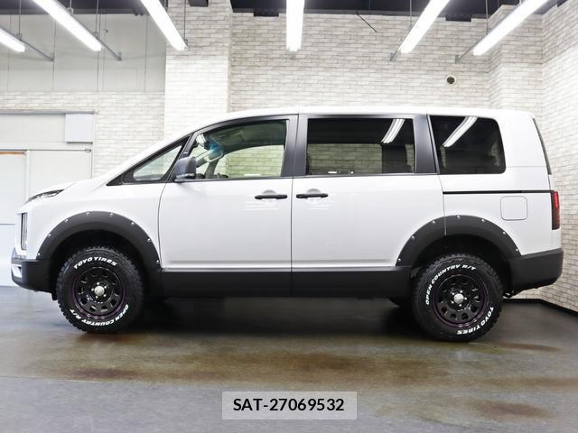 Mitsubishi DELICA 2023-09 8328684-11