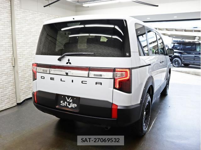 Mitsubishi DELICA 2023-09 8328684-16