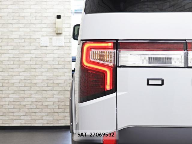 Mitsubishi DELICA 2023-09 8328684-17