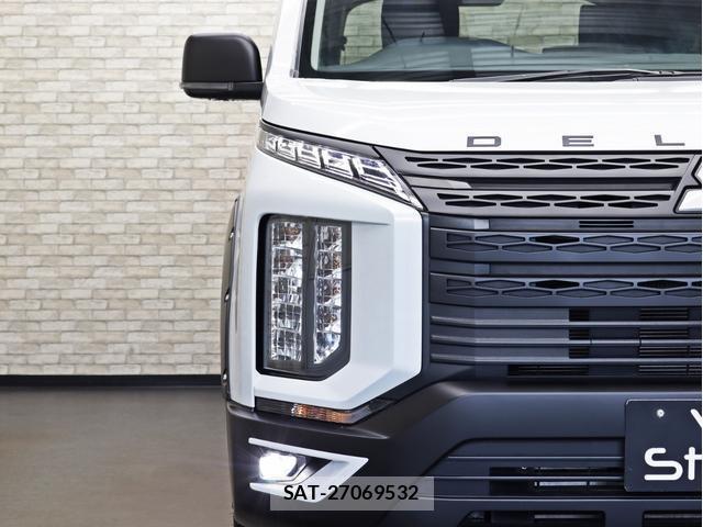 Mitsubishi DELICA 2023-09 8328684-6