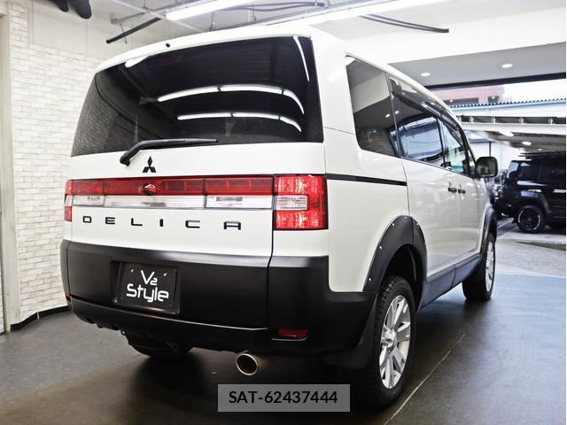 Mitsubishi DELICA 2014-03 8328685-17