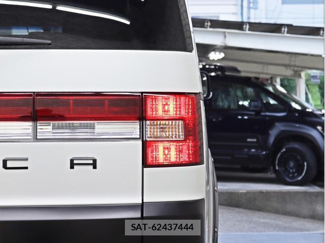 Mitsubishi DELICA 2014-03 8328685-19