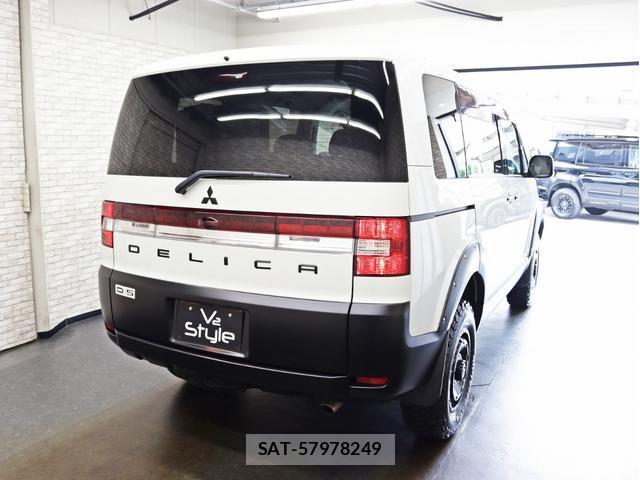 Mitsubishi DELICA 2008-12 8328688-17