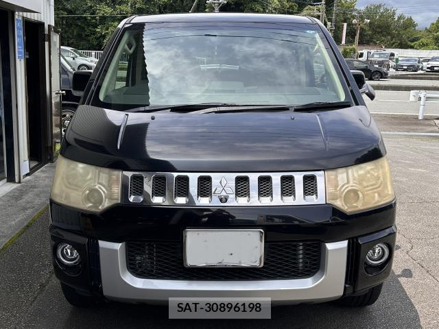 Mitsubishi DELICA 2010-03 8329444-2