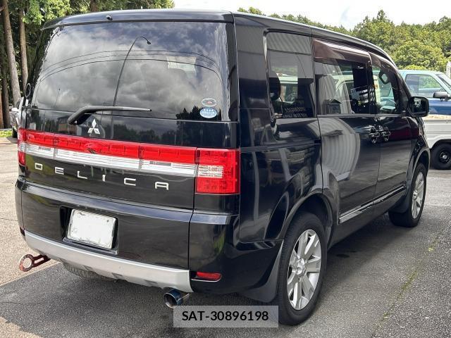 Mitsubishi DELICA 2010-03 8329444-4