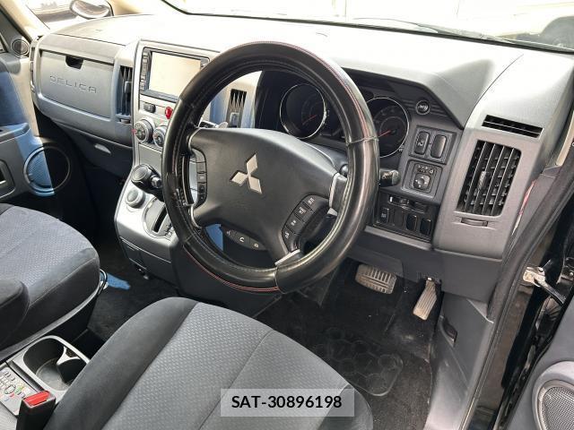 Mitsubishi DELICA 2010-03 8329444-5
