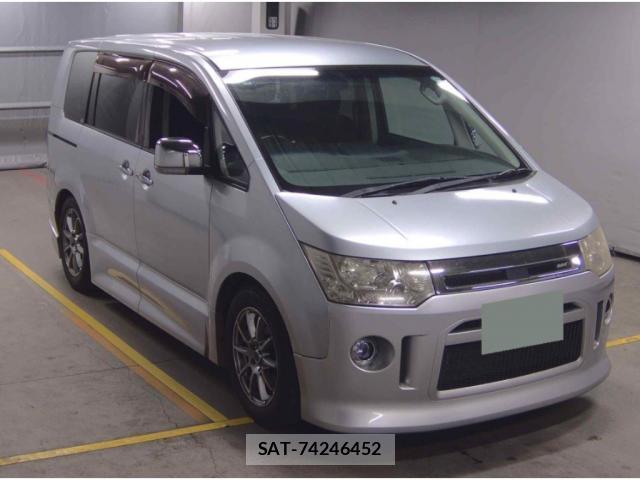 Mitsubishi DELICA 2011-12 8329883-0