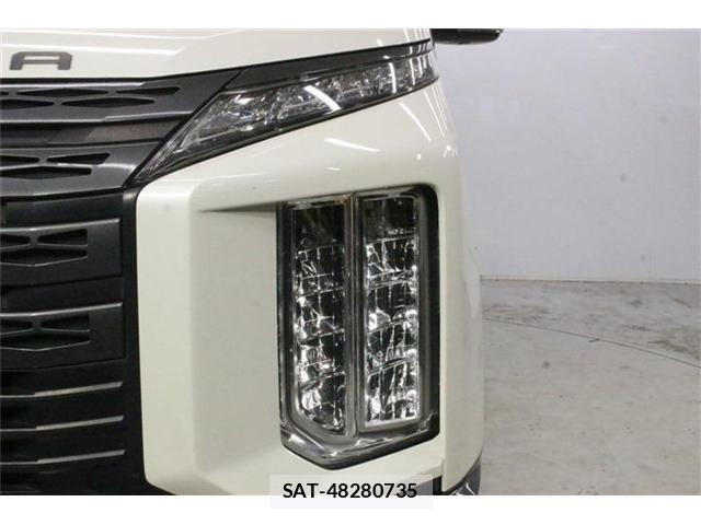 Mitsubishi DELICA 2020-04 8330230-15