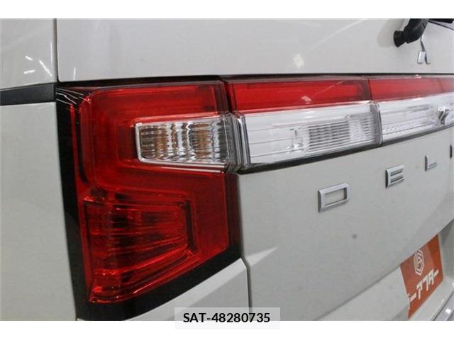 Mitsubishi DELICA 2020-04 8330230-18