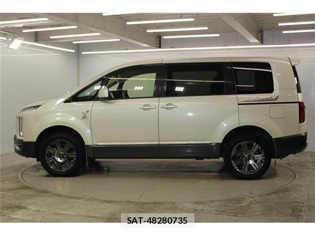 Mitsubishi DELICA 2020-04 8330230-8