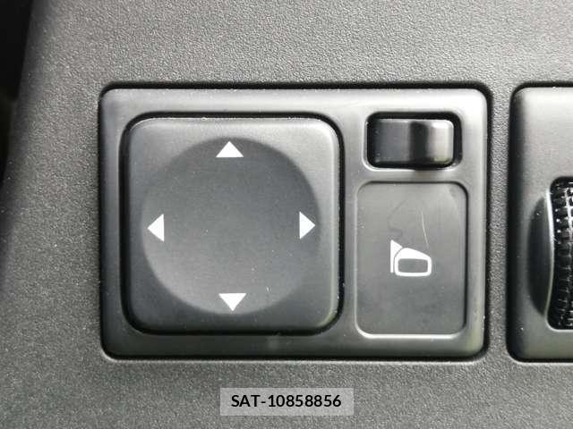 Mitsubishi DELICA VAN 2017-03 8330304-14