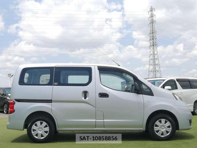 Mitsubishi DELICA VAN 2017-03 8330304-16