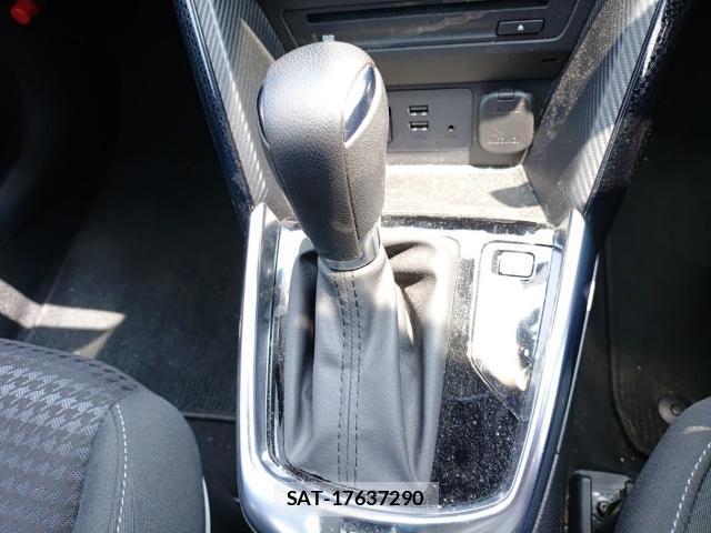 Mazda DEMIO 2017-07 8328244-11