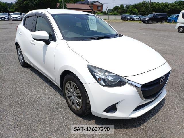Mazda DEMIO 2017-07 8328244-3