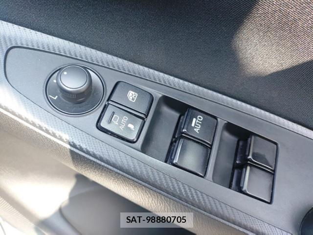 Mazda DEMIO 2017-07 8328336-13
