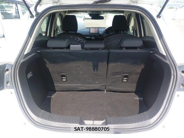 Mazda DEMIO 2017-07 8328336-7