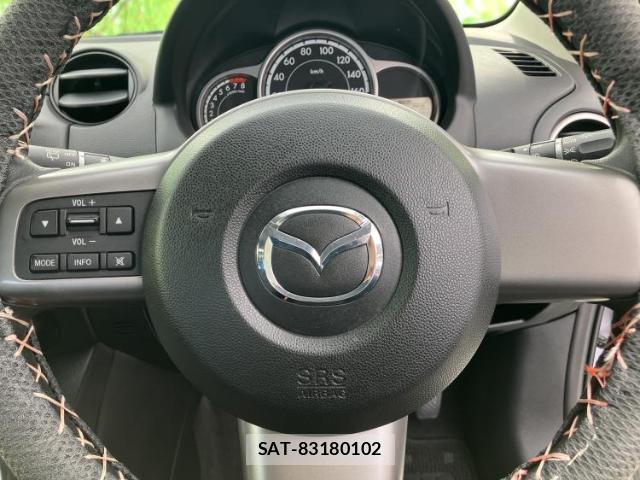 Mazda DEMIO 2011-12 8330451-16