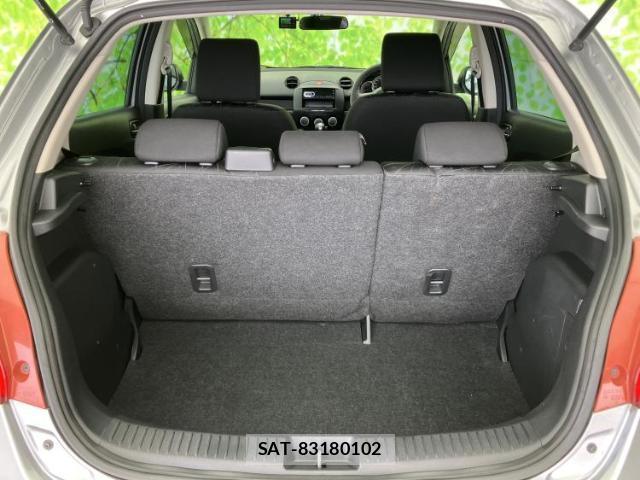 Mazda DEMIO 2011-12 8330451-7