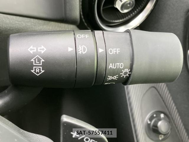 Mazda DEMIO 2015-01 8330545-15