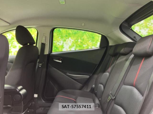 Mazda DEMIO 2015-01 8330545-6
