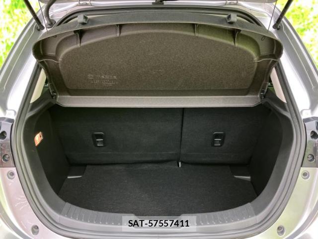 Mazda DEMIO 2015-01 8330545-7