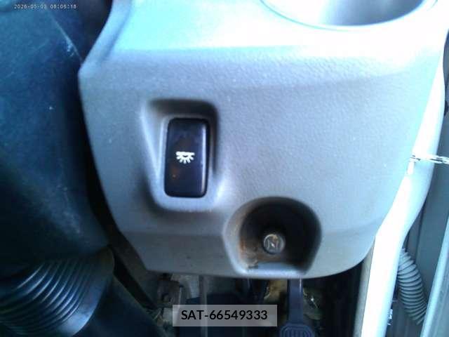 Hino DUTRO 2014-01 8328055-13