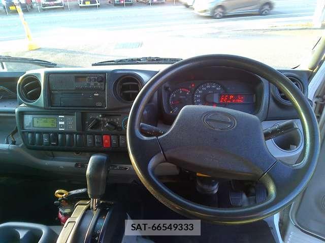 Hino DUTRO 2014-01 8328055-2